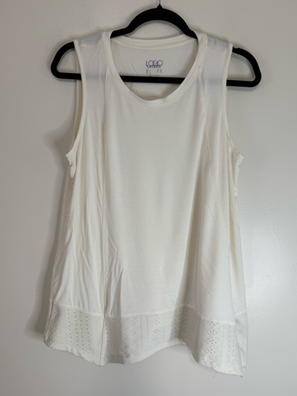 LOGO Layers by Lori Goldstein off White Eyelet-Hem Sleeveless Top size large